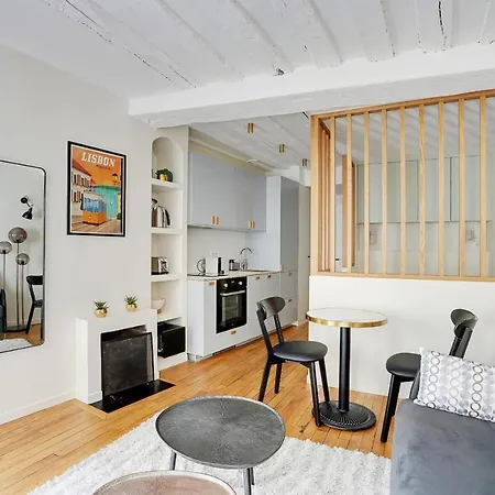 Appartamento Saint-honore Beautiful 4 People Parigi